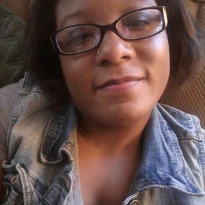 Meet your Posher, Sharonica